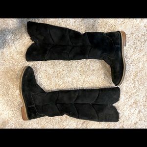 UGG tall boots size 7.5( Samantha)
